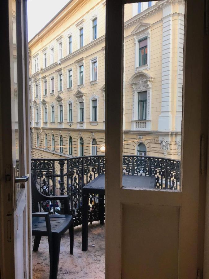 Auberge de jeunesse The Heart Of Budapest Extérieur photo